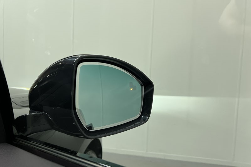 2024 (73) LAND ROVER RANGE ROVER VELAR 2.0 D200 MHEV Dynamic SE 5dr Auto 4889915