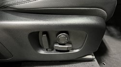 2024 (73) LAND ROVER RANGE ROVER VELAR 2.0 D200 MHEV Dynamic SE 5dr Auto 4889916