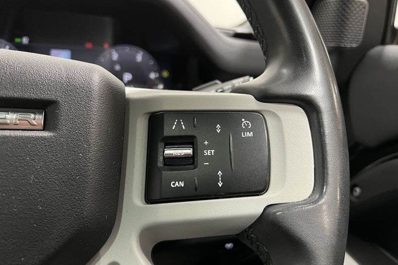 2023 (72) LAND ROVER DEFENDER 3.0 D250 X-Dynamic S 110 5dr Auto [7 Seat] 4902356