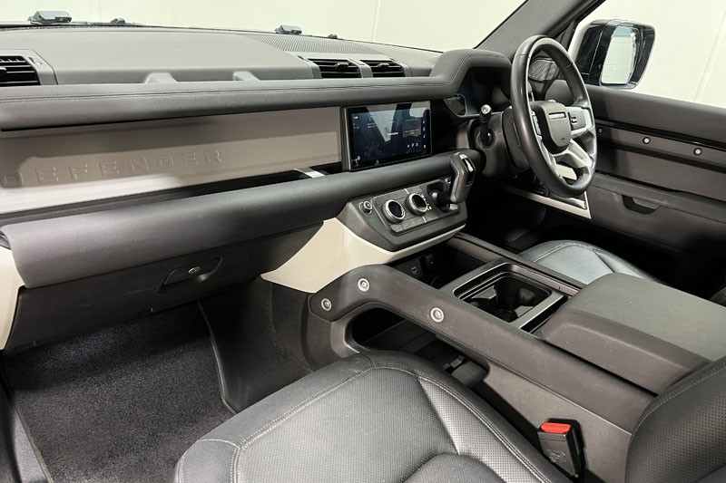 2023 (72) LAND ROVER DEFENDER 3.0 D250 X-Dynamic S 110 5dr Auto [7 Seat] 4902366