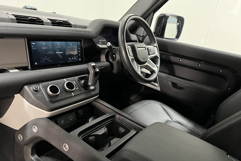 2023 (72) LAND ROVER DEFENDER 3.0 D250 X-Dynamic S 110 5dr Auto [7 Seat] 4902367