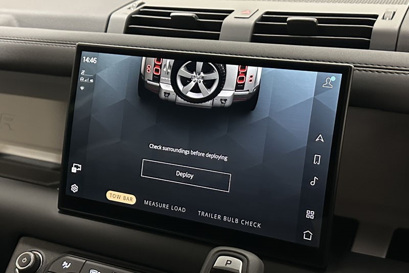 2025 (74) LAND ROVER DEFENDER 3.0 D350 X-Dynamic SE 90 3dr Auto 4895610