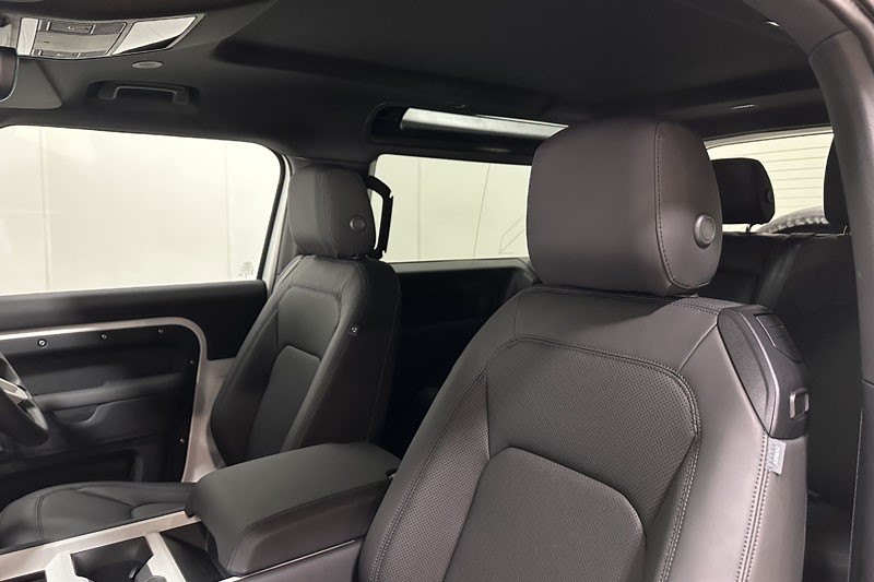 2025 (74) LAND ROVER DEFENDER 3.0 D350 X-Dynamic SE 90 3dr Auto 4895614