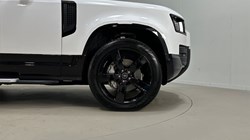 2025 (74) LAND ROVER DEFENDER 3.0 D350 X-Dynamic SE 90 3dr Auto 4895584