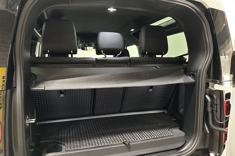 2025 (74) LAND ROVER DEFENDER 3.0 D350 X-Dynamic SE 90 3dr Auto 4895618