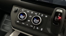 2025 (74) LAND ROVER DEFENDER 3.0 D350 X-Dynamic SE 90 3dr Auto 4895602