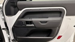 2025 (74) LAND ROVER DEFENDER 3.0 D350 X-Dynamic SE 90 3dr Auto 4895589