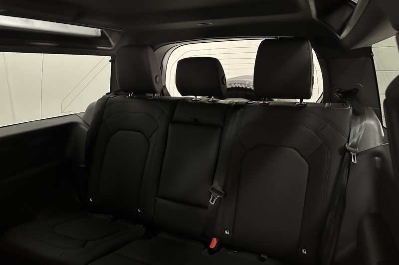 2025 (74) LAND ROVER DEFENDER 3.0 D350 X-Dynamic SE 90 3dr Auto 4895616