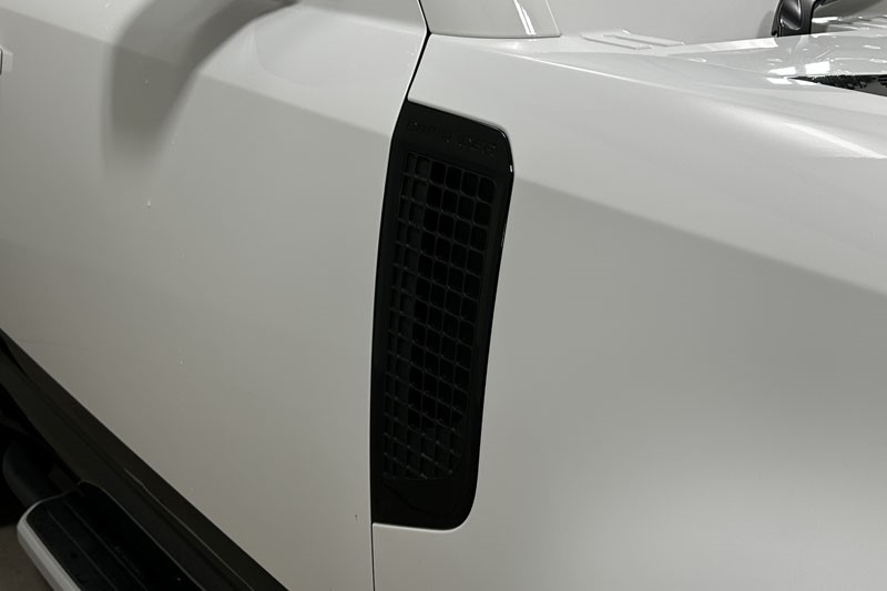 2025 (74) LAND ROVER DEFENDER 3.0 D350 X-Dynamic SE 90 3dr Auto 4895628