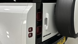2025 (74) LAND ROVER DEFENDER 3.0 D350 X-Dynamic SE 90 3dr Auto 4895620