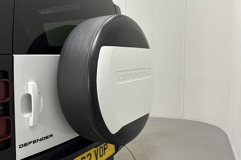 2025 (74) LAND ROVER DEFENDER 3.0 D350 X-Dynamic SE 90 3dr Auto 4895623