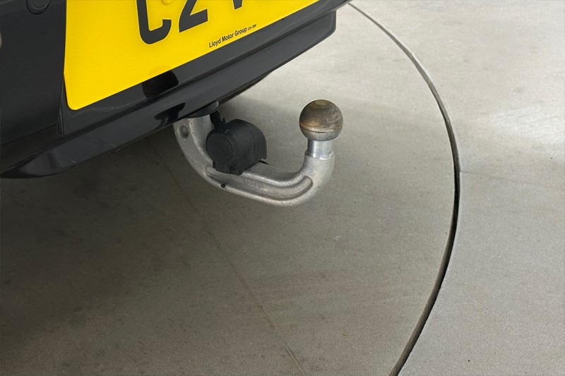 2025 (74) LAND ROVER DEFENDER 3.0 D350 X-Dynamic SE 90 3dr Auto 4895621