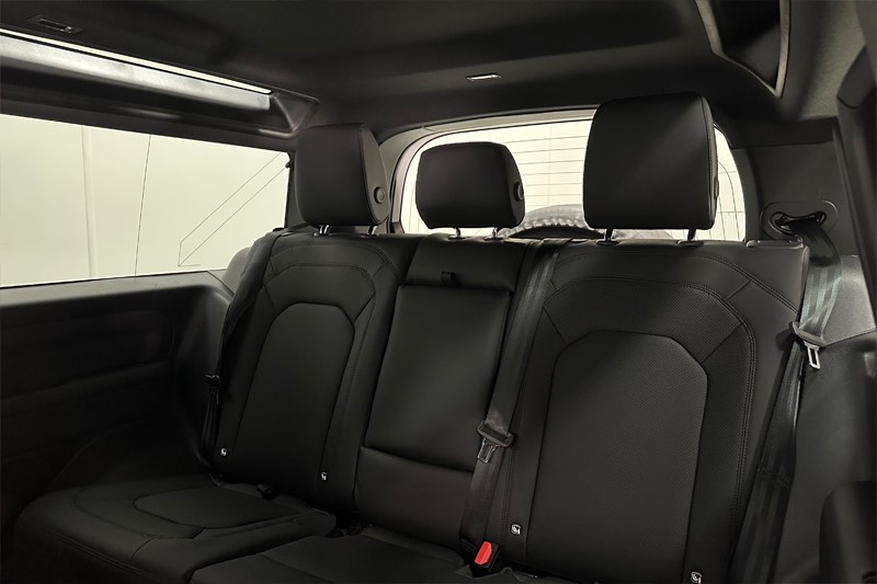 2025 (74) LAND ROVER DEFENDER 3.0 D350 X-Dynamic SE 90 3dr Auto 4895580