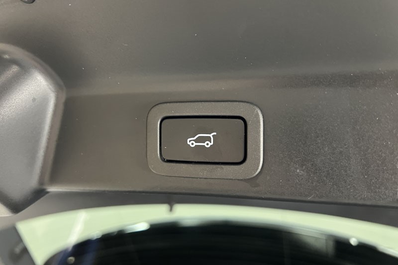 2021 (21) JAGUAR F-PACE 3.0 P400 R-Dynamic SE 5dr Auto AWD 4889653