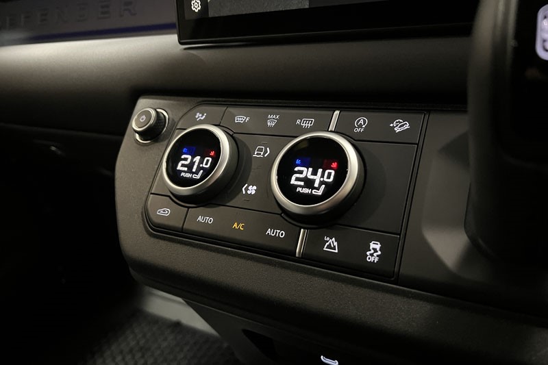 2025 (25) LAND ROVER COMMERCIAL DEFENDER 3.0 D250 Hard Top X-Dynamic SE Auto 4892798