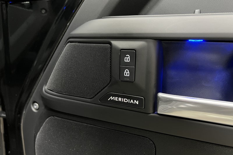 2025 (25) LAND ROVER COMMERCIAL DEFENDER 3.0 D250 Hard Top X-Dynamic SE Auto 4892788