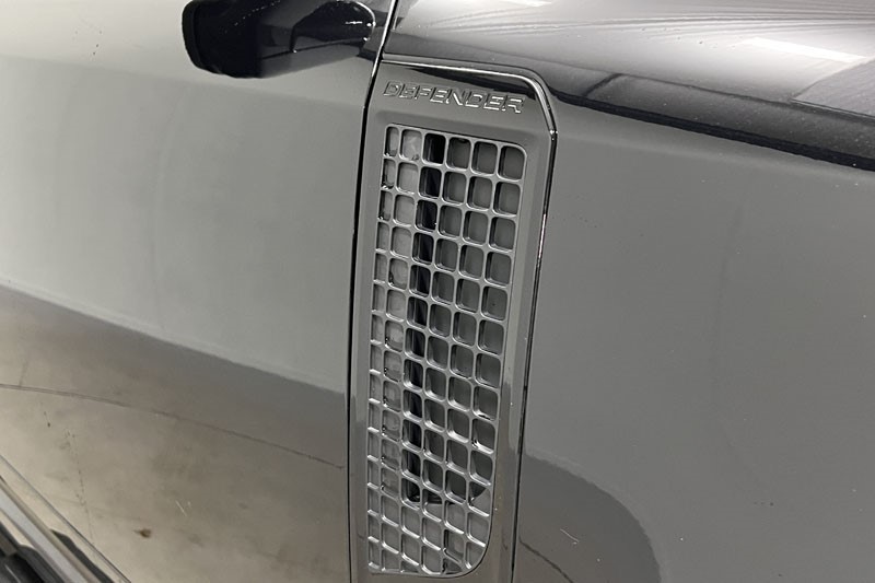 2025 (25) LAND ROVER COMMERCIAL DEFENDER 3.0 D250 Hard Top X-Dynamic SE Auto 4892818