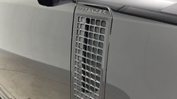 2025 (25) LAND ROVER COMMERCIAL DEFENDER 3.0 D250 Hard Top X-Dynamic SE Auto 4892818