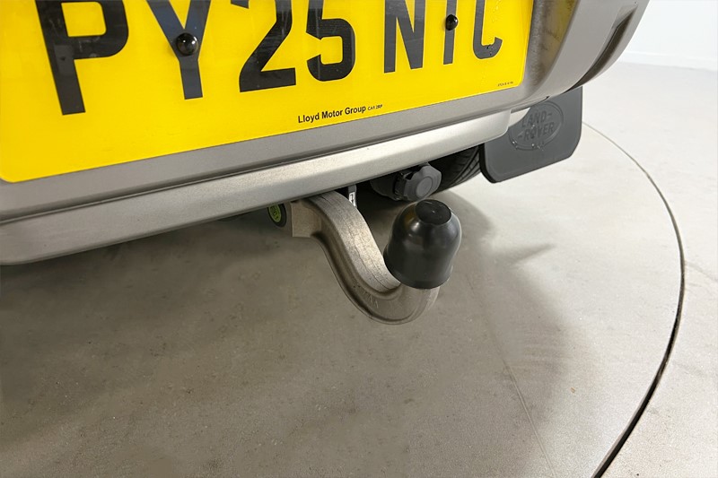 2025 (25) LAND ROVER COMMERCIAL DEFENDER 3.0 D250 Hard Top X-Dynamic SE Auto 4892812