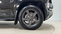 2025 (25) LAND ROVER COMMERCIAL DEFENDER 3.0 D250 Hard Top X-Dynamic SE Auto 4892782