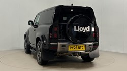 2025 (25) LAND ROVER COMMERCIAL DEFENDER 3.0 D250 Hard Top X-Dynamic SE Auto 4892777