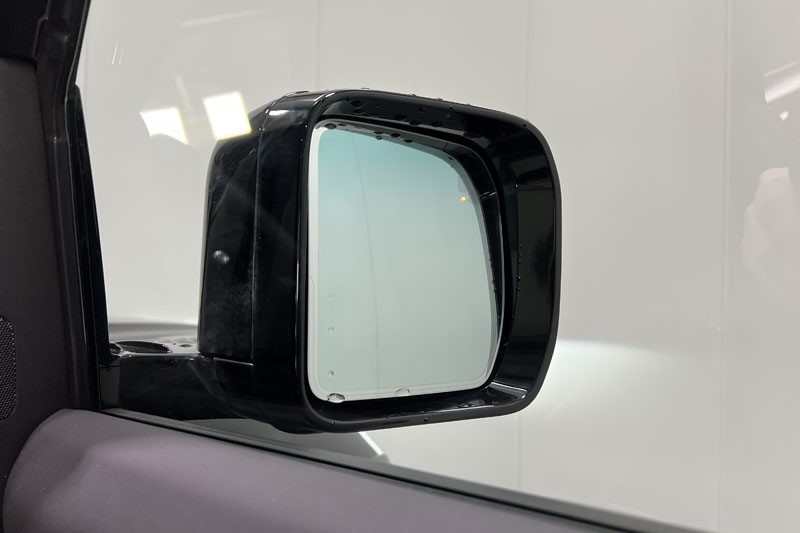 2025 (25) LAND ROVER COMMERCIAL DEFENDER 3.0 D250 Hard Top X-Dynamic SE Auto 4892790