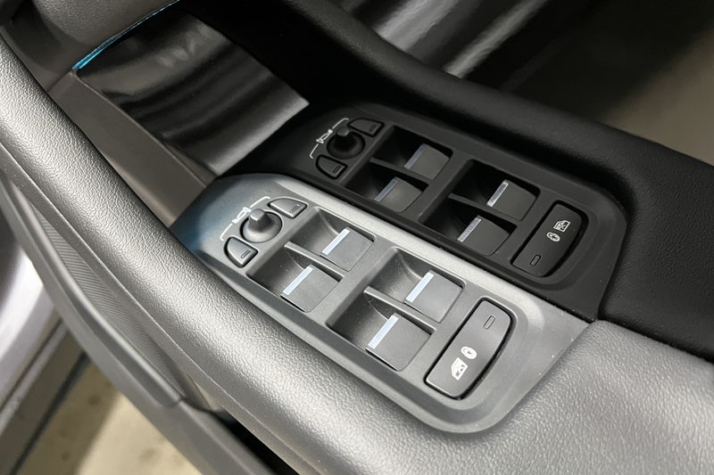 2022 (72) JAGUAR I-PACE 294kW EV400 Black 90kWh 5dr Auto [11kW Charger] 4929563