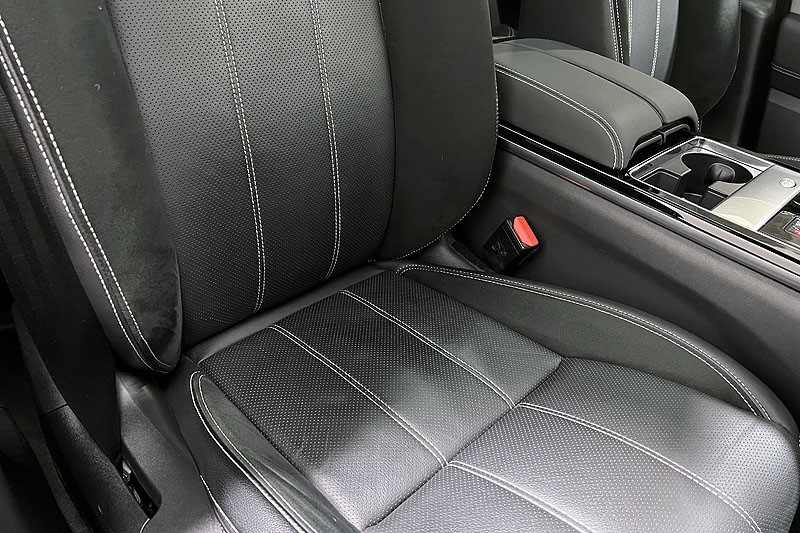 2023 (23) LAND ROVER RANGE ROVER VELAR 2.0 D200 Edition 5dr Auto 4912247