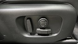 2023 (23) LAND ROVER RANGE ROVER VELAR 2.0 D200 Edition 5dr Auto 4912246