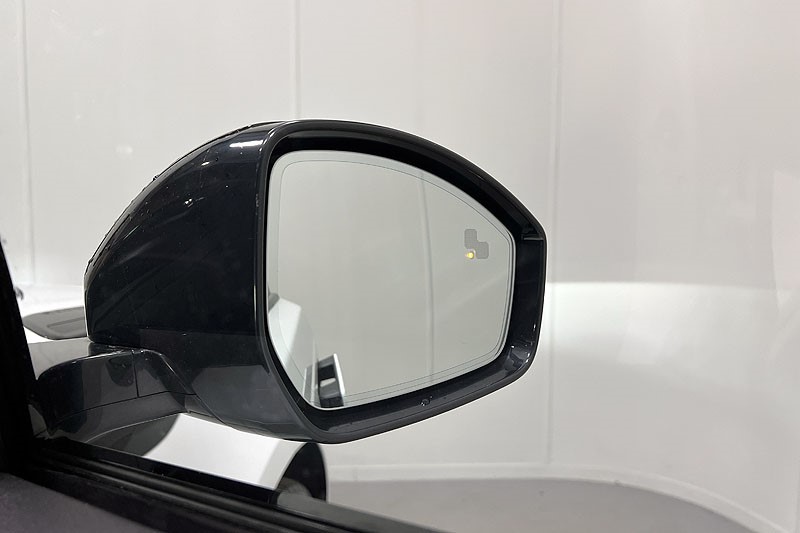 2023 (23) LAND ROVER RANGE ROVER VELAR 2.0 D200 Edition 5dr Auto 4912242