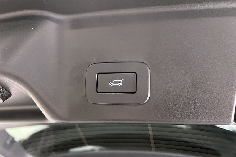 2024 (24) LAND ROVER RANGE ROVER EVOQUE 1.5 P270e Dynamic HSE 5dr Auto 4933489