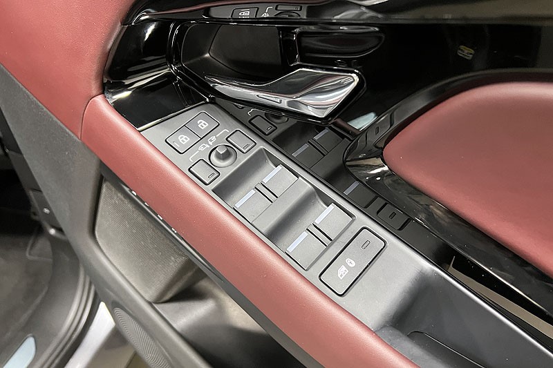 2024 (24) LAND ROVER RANGE ROVER EVOQUE 1.5 P270e Dynamic HSE 5dr Auto 4933462