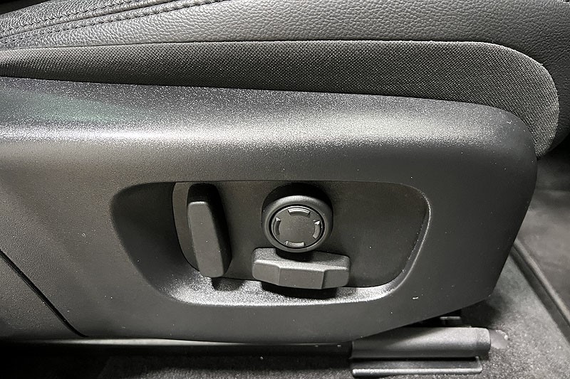 2023 (23) LAND ROVER RANGE ROVER EVOQUE 2.0 D200 R-Dynamic S 5dr Auto 4935051