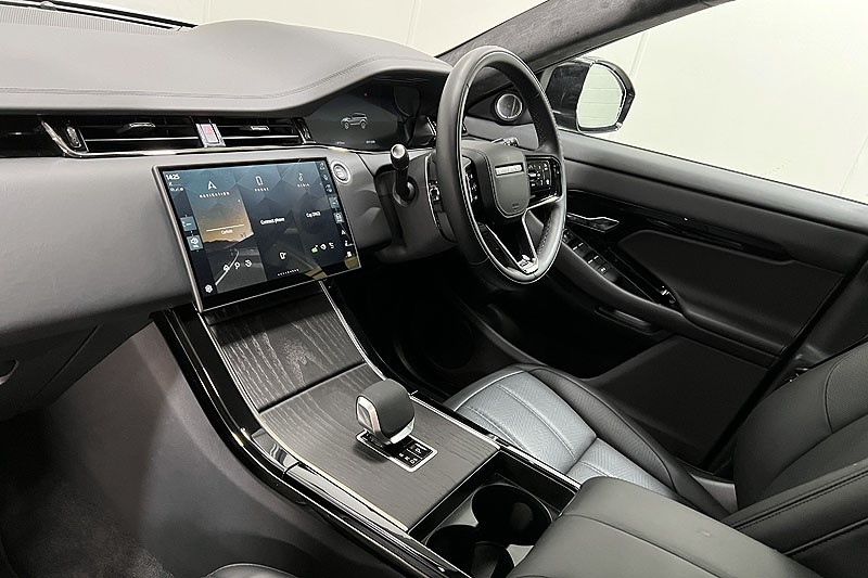 2025 (25) LAND ROVER RANGE ROVER EVOQUE 2.0 D200 Autobiography 5dr Auto [Revised] 4936179