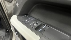 2022 (72) LAND ROVER DEFENDER 3.0 D250 X-Dynamic SE 90 3dr Auto 4935469