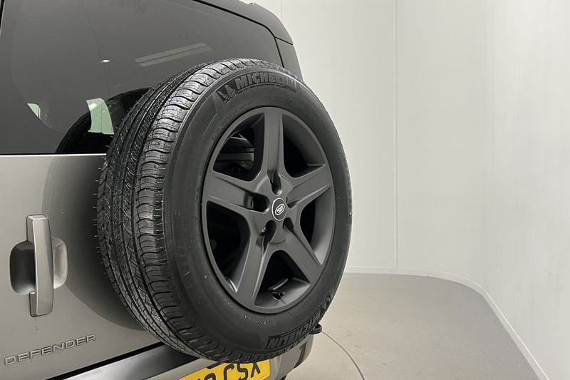 2022 (72) LAND ROVER DEFENDER 3.0 D250 X-Dynamic SE 90 3dr Auto 4935497