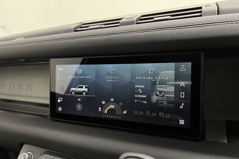 2022 (72) LAND ROVER DEFENDER 3.0 D250 X-Dynamic SE 90 3dr Auto 4935485