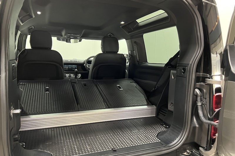 2022 (72) LAND ROVER DEFENDER 3.0 D250 X-Dynamic SE 90 3dr Auto 4935495