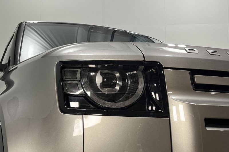 2022 (72) LAND ROVER DEFENDER 3.0 D250 X-Dynamic SE 90 3dr Auto 4935503