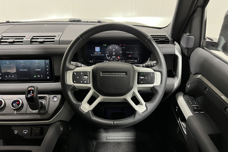 2022 (72) LAND ROVER DEFENDER 3.0 D250 X-Dynamic SE 90 3dr Auto 4935466