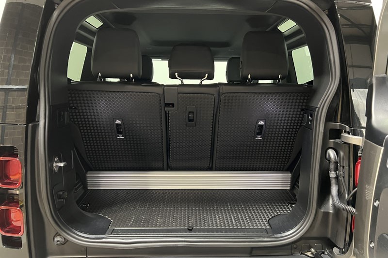 2022 (72) LAND ROVER DEFENDER 3.0 D250 X-Dynamic SE 90 3dr Auto 4935492