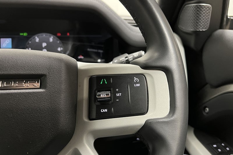 2022 (72) LAND ROVER DEFENDER 3.0 D250 X-Dynamic SE 90 3dr Auto 4935477