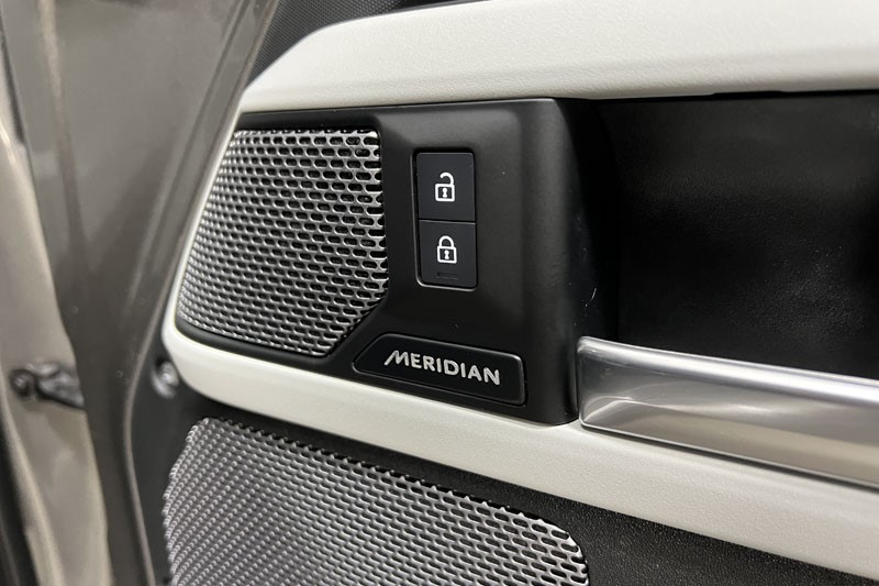 2022 (72) LAND ROVER DEFENDER 3.0 D250 X-Dynamic SE 90 3dr Auto 4935470