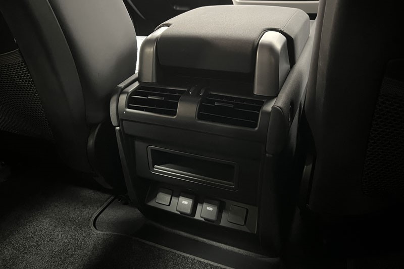 2022 (72) LAND ROVER DEFENDER 3.0 D250 X-Dynamic SE 90 3dr Auto 4935467