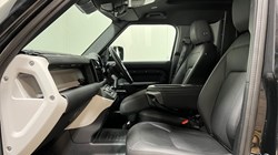 2025 (25) LAND ROVER COMMERCIAL DEFENDER 3.0 D250 Hard Top S Auto 4899666