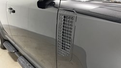 2025 (25) LAND ROVER COMMERCIAL DEFENDER 3.0 D250 Hard Top S Auto 4899711