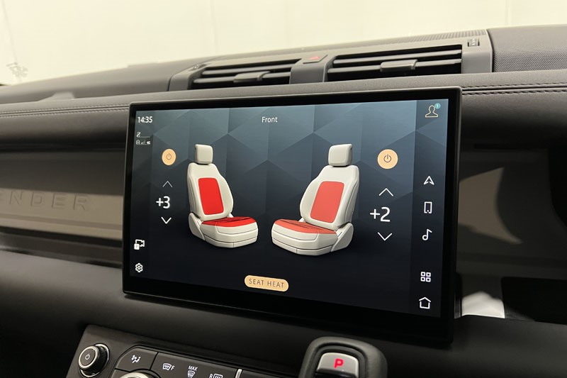 2025 (25) LAND ROVER COMMERCIAL DEFENDER 3.0 D250 Hard Top S Auto 4899698