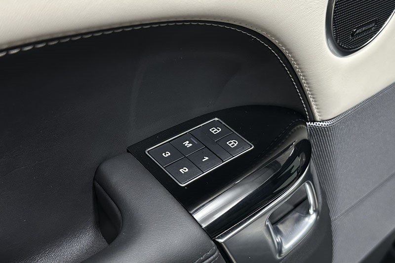 2022 (22) LAND ROVER RANGE ROVER SPORT 3.0 D300 Autobiography Dynamic 5dr Auto 4998293