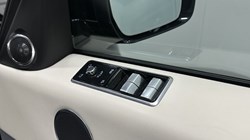 2022 (22) LAND ROVER RANGE ROVER SPORT 3.0 D300 Autobiography Dynamic 5dr Auto 4998267