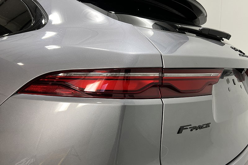 2022 (22) JAGUAR F-PACE 2.0 D200 R-Dynamic Black 5dr Auto AWD 4914072